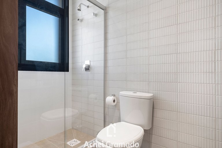 Requinte a passos da Rua Torta by Achei Gramado