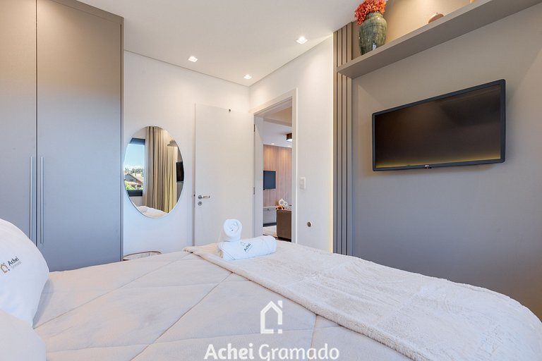 Aconchego a 500m Rua Coberta by Achei Gramado