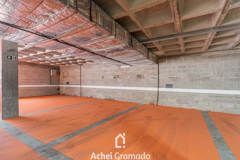 Piscina Aquecida e Elegância by Achei
