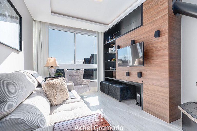 Conforto a 350m da Rua Coberta by Achei Gramado