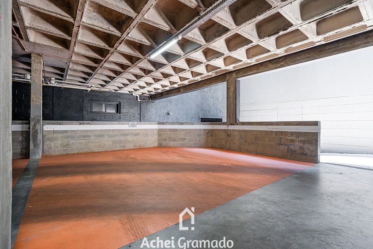 Requinte e Piscina Aquecida by Achei