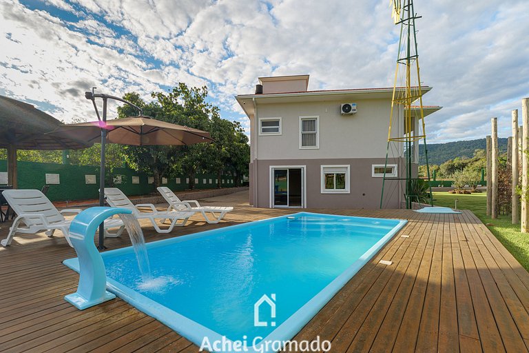 Casa Sítio Caminhos da Serra by Achei