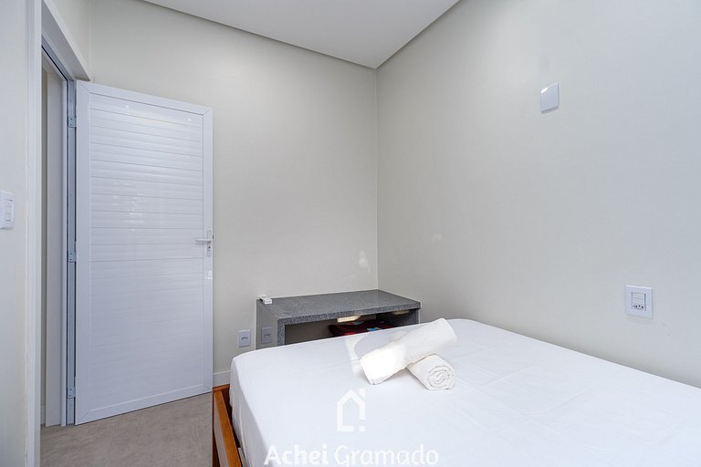 Casa Sítio Caminhos da Serra by Achei