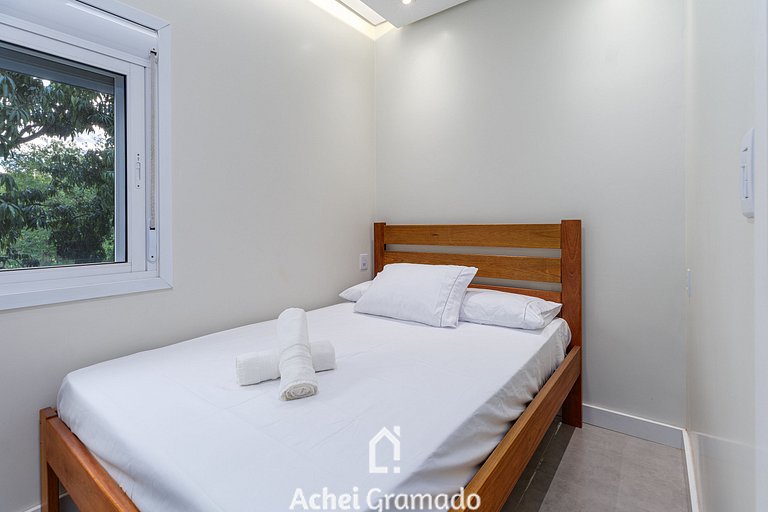 Casa Sítio Caminhos da Serra by Achei