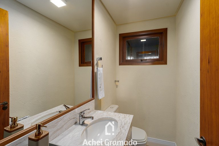 Luxo e Vista Quinta da Serra by Achei