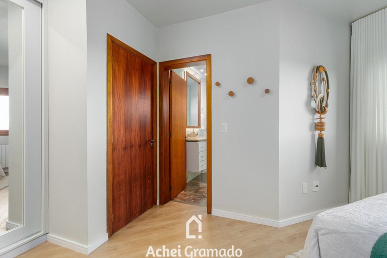 Luxo e Vista Quinta da Serra by Achei