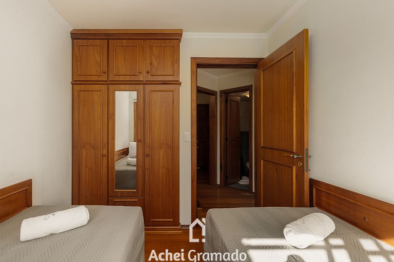 Edifício Plaza Mayor 2 dorm Achei Gramado