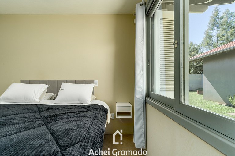 Casa Ingá 600m da Catedral de Pedra by Achei