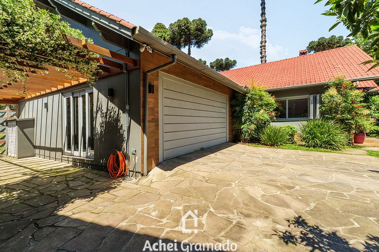 Casa Ingá 600m da Catedral de Pedra by Achei