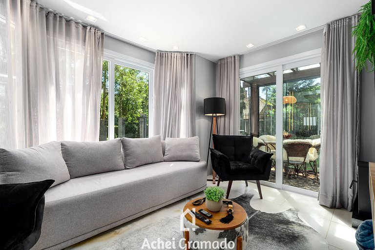 Casa no Residencial Vilaró 3 Suítes by Achei