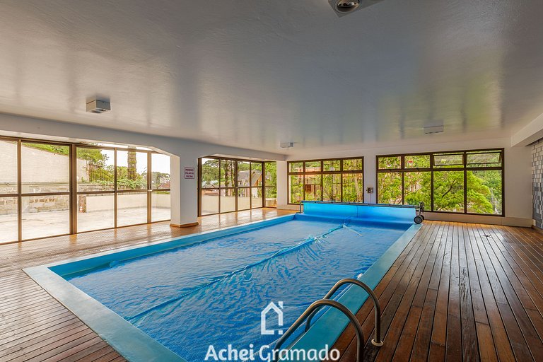 Apto no Centro e Piscina aquecida by Achei Gramado