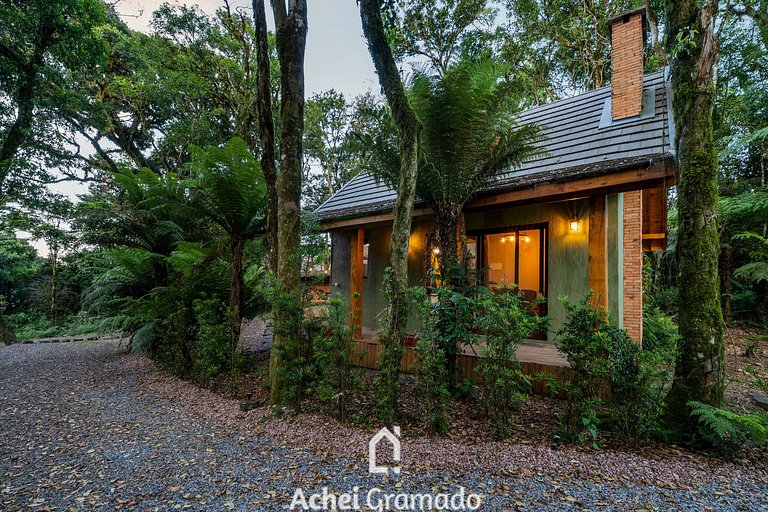 Casa Greenhouse 2 dorm Canela by Achei