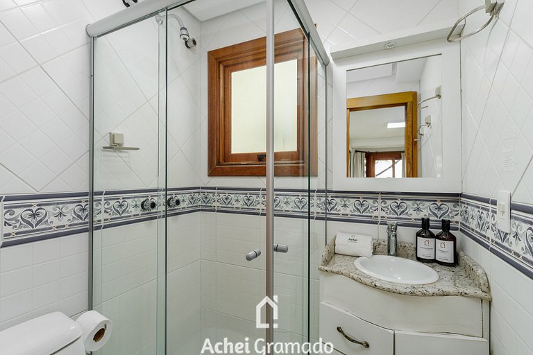 Duplex 3 dorm bem no Centro by Achei Gramado