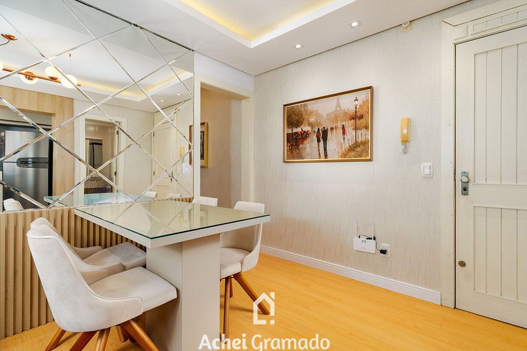 Apto bem no Centro 2 dorm by Achei Gramado