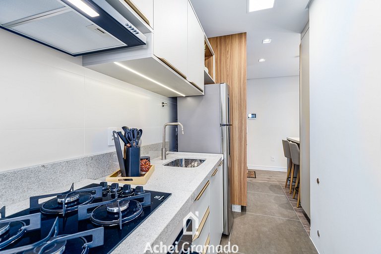 Astro 1 dorm 400m da Rua Coberta by Achei Gramado