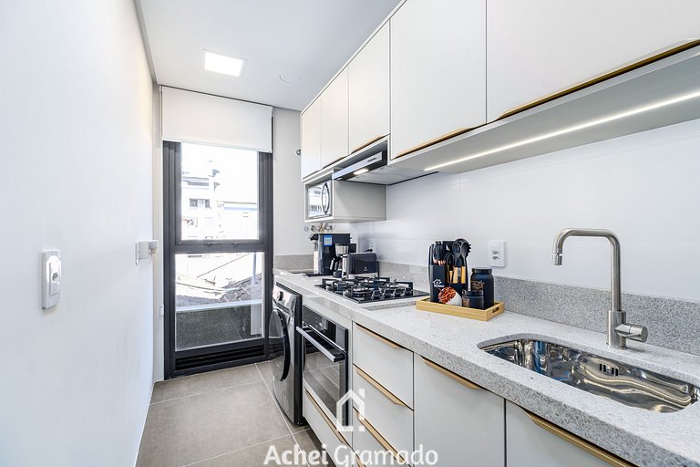 Astro 1 dorm 400m da Rua Coberta by Achei Gramado