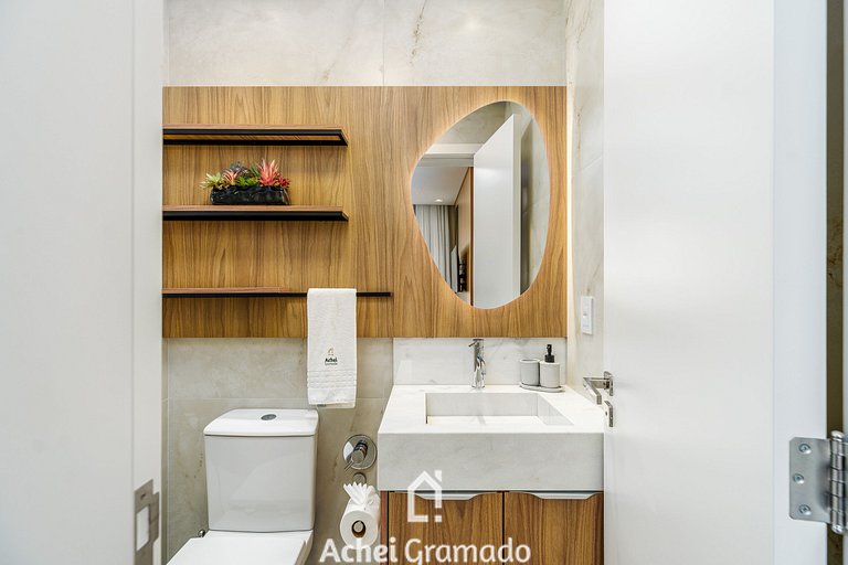 Astro 1 dorm 400m da Rua Coberta by Achei Gramado