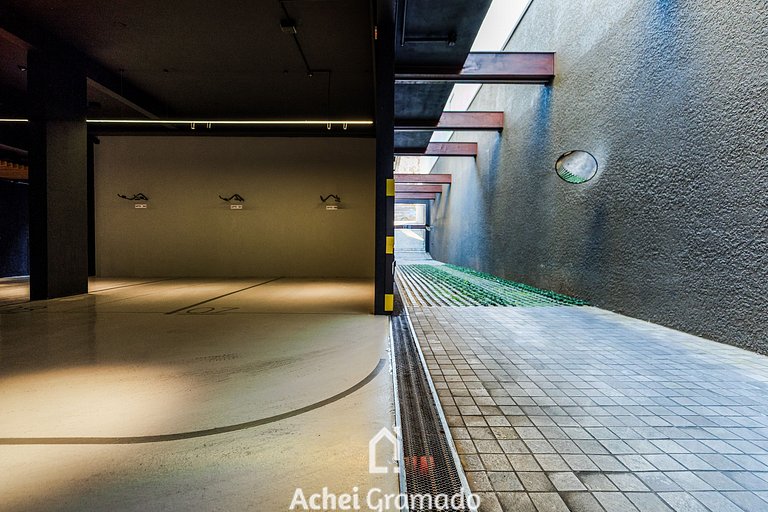 Astro 1 dorm 400m da Rua Coberta by Achei Gramado
