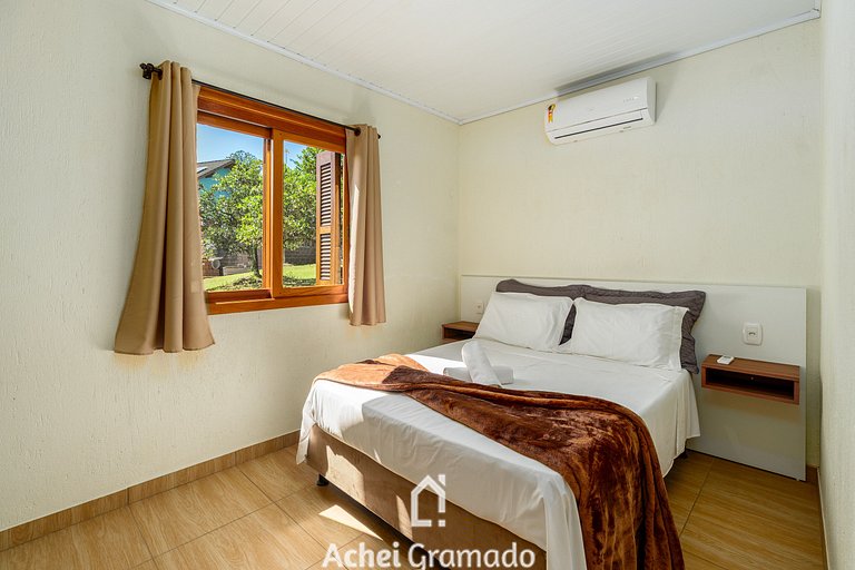 Casa de Sítio na Villa Romantica 3 dorm by Achei